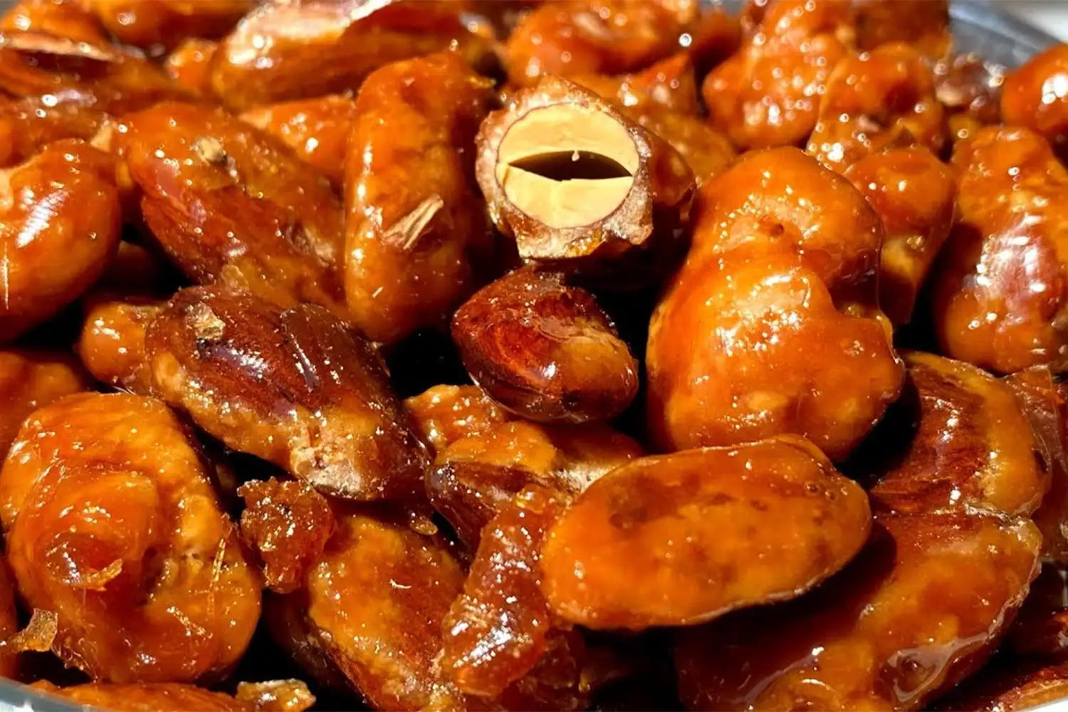 بادەمێکی سووتاو، سووک و خۆش