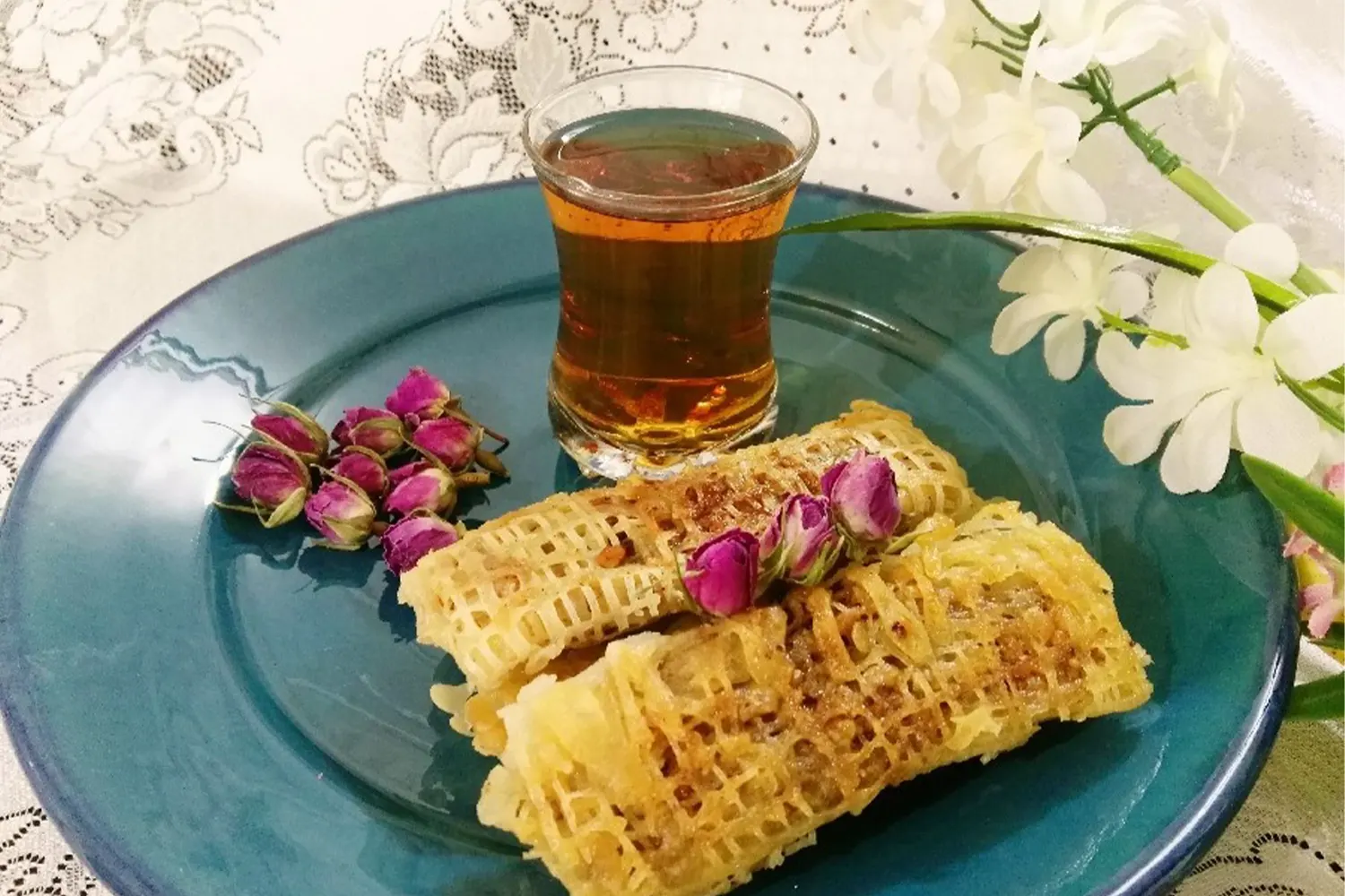 حلوى “رشته خوشكار”