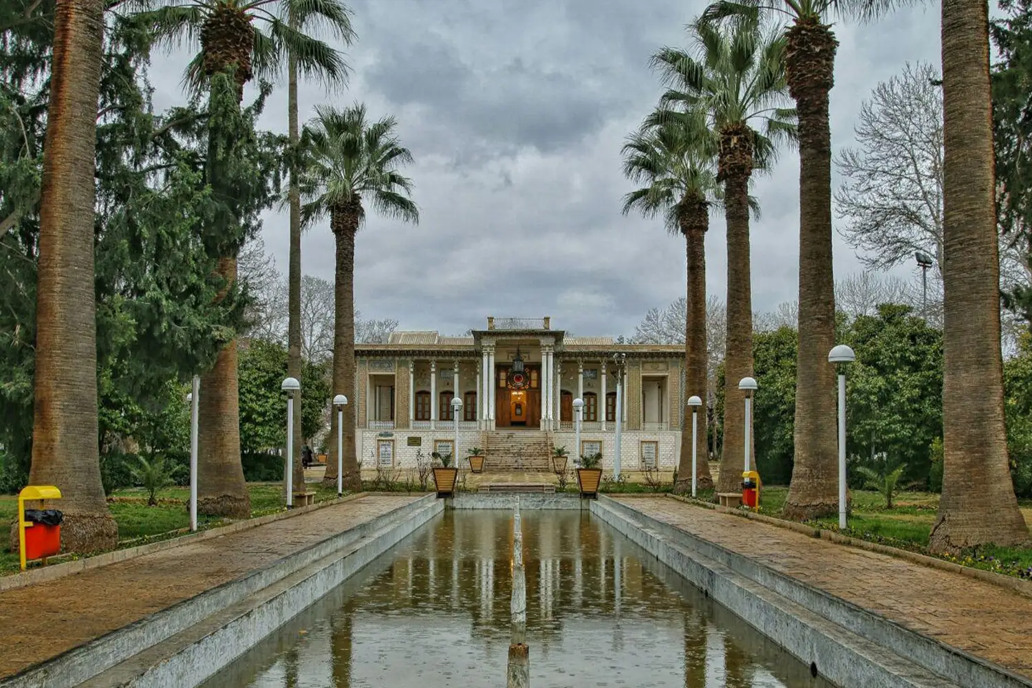 Afif Abad Garden: A living canvas of Iranian art in the heart of Shiraz.