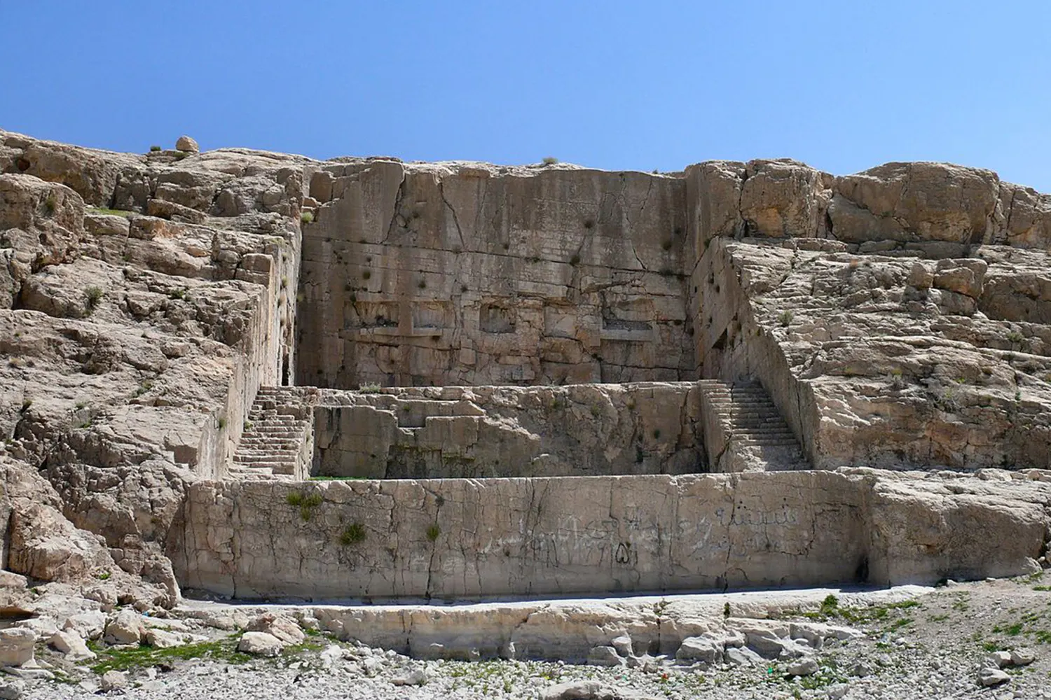 Arsanjan: A lush paradise in the heart of Fars province.