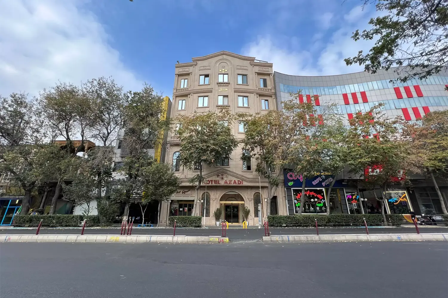 Azadi Hotel