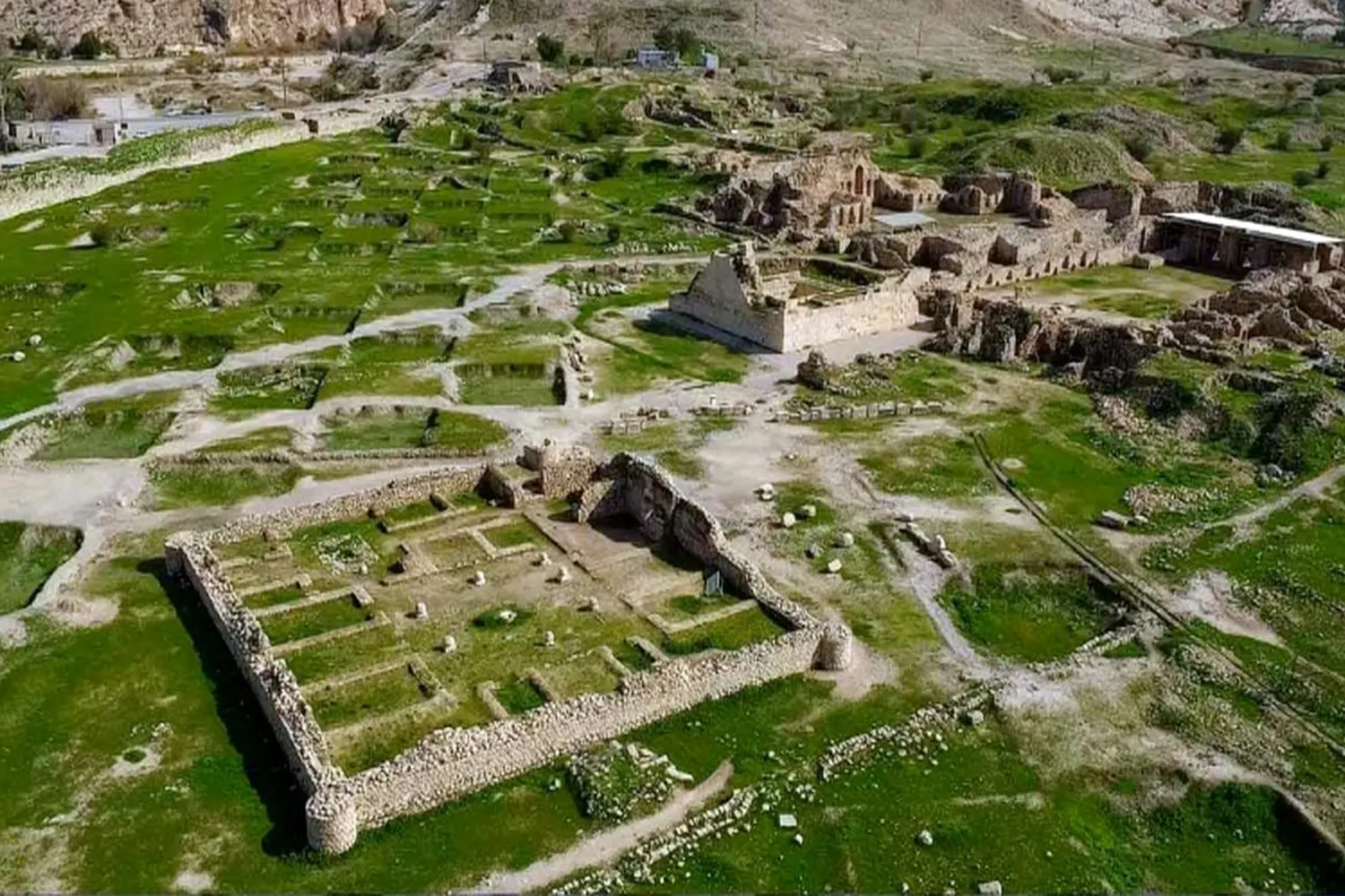 Jahrom: A green city with vast palm groves and tropical weather.