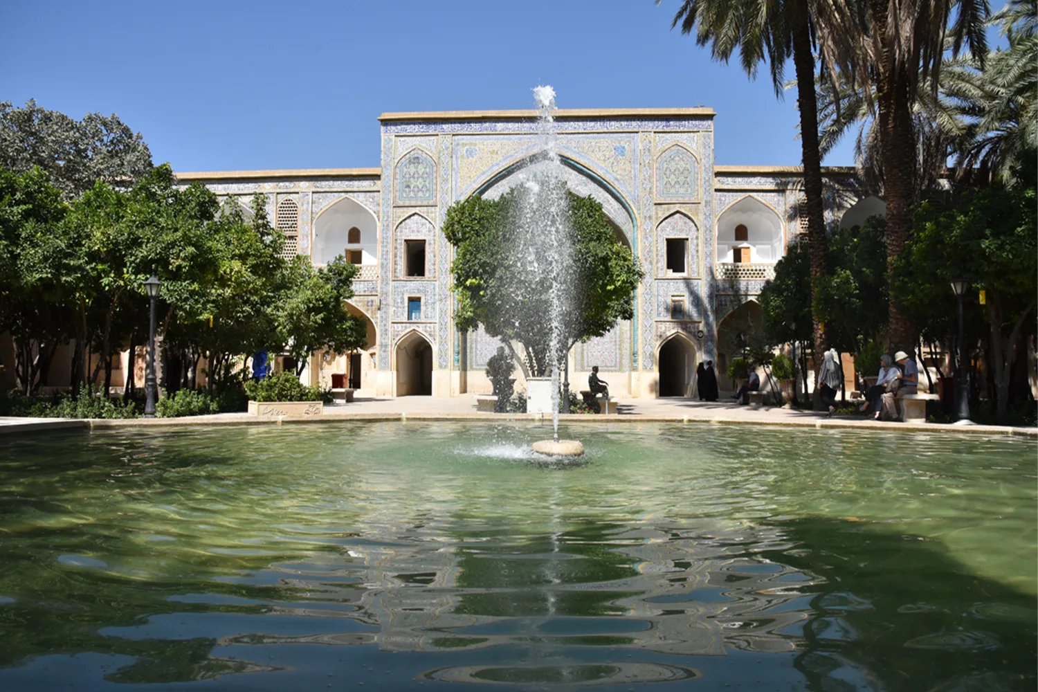 Khan School: A cradle of knowledge and traditional Iranian architecture.