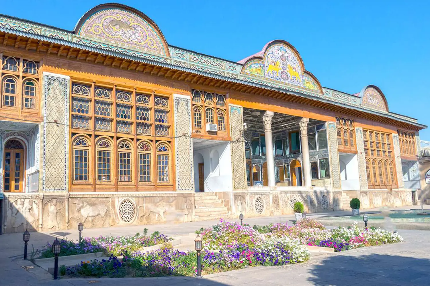 Naranjestan Qavam Garden: A gem of art and history in central Shiraz.