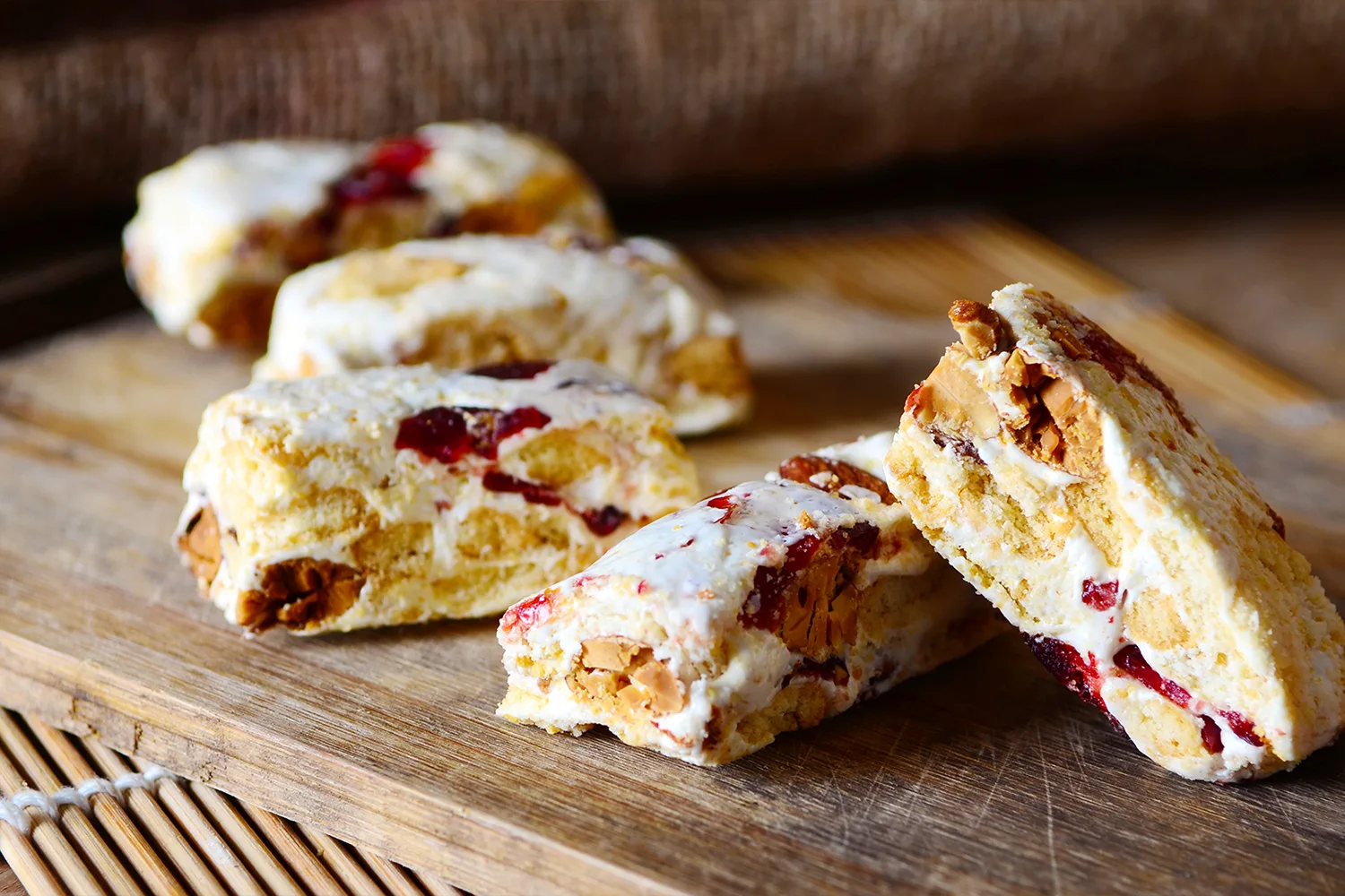 Nougat (Noga)