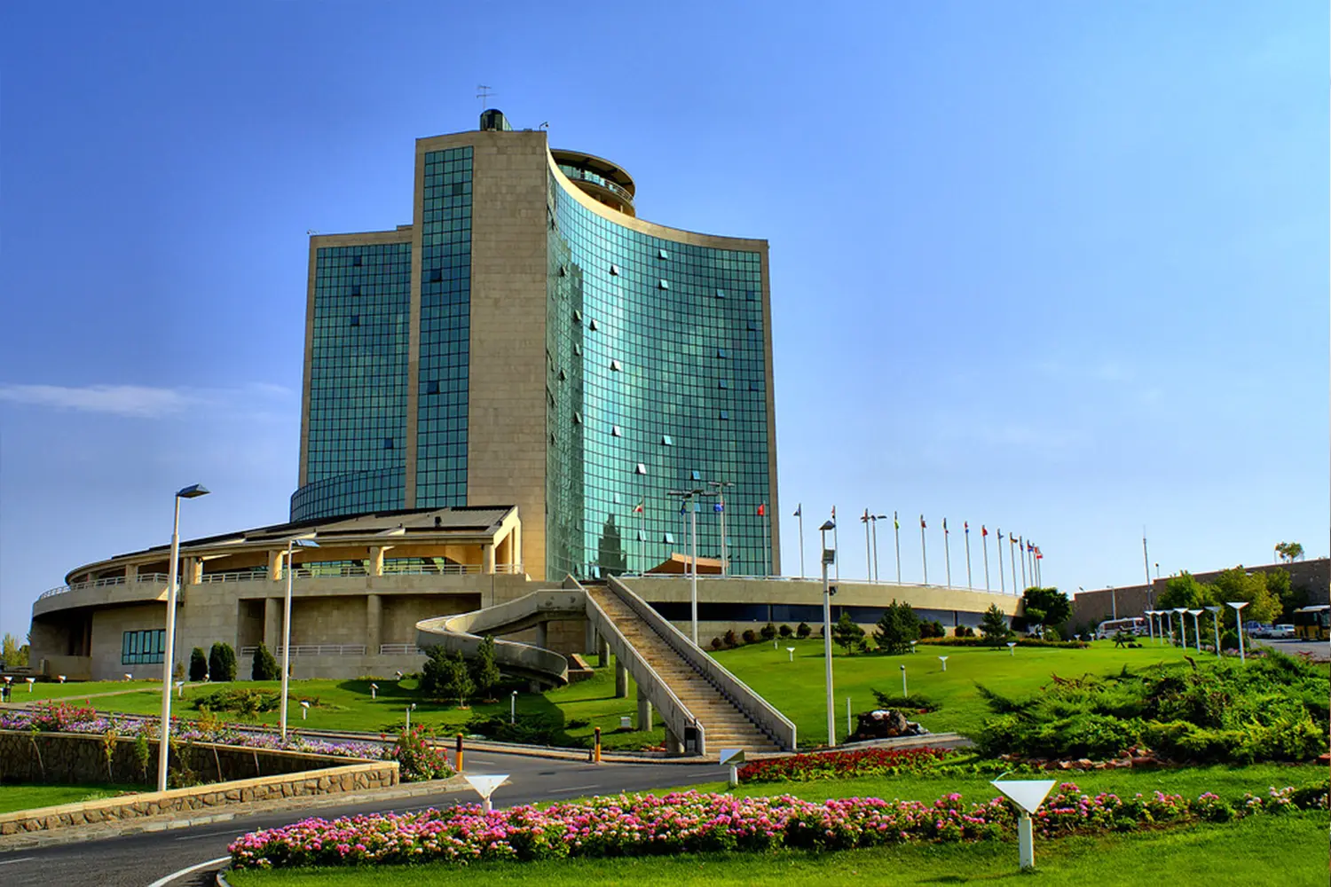 Pars El Goli Hotel