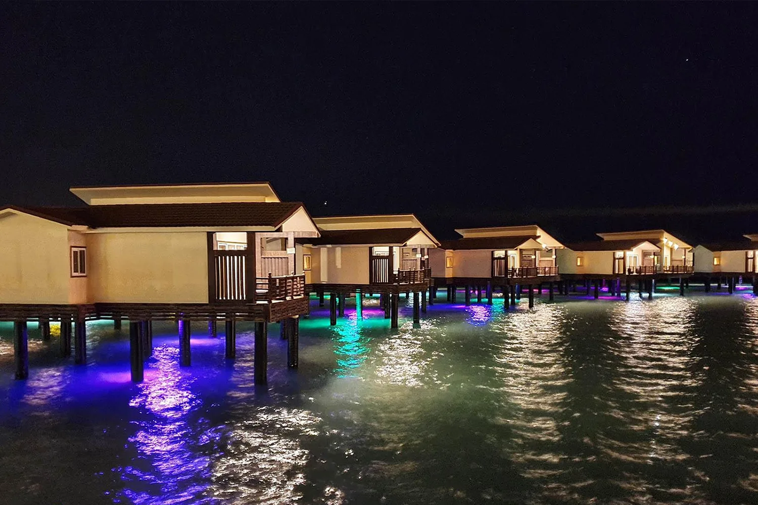 Toranj Hotel — Famous for its water villas over the sea.