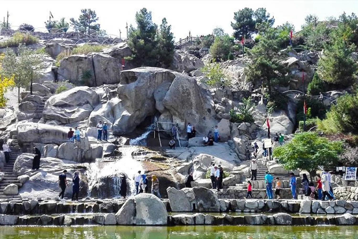 Kooh Sangi Park — Popular for walking and city views.