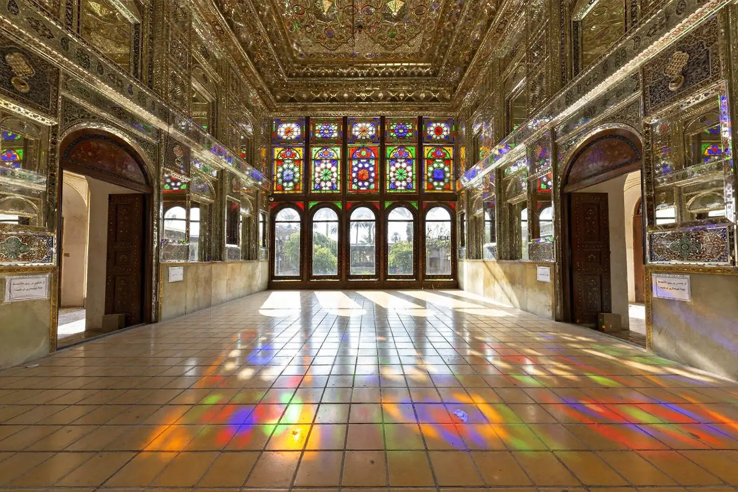 Zinat al-Molk House: A luxurious mansion for a Qajar lady.