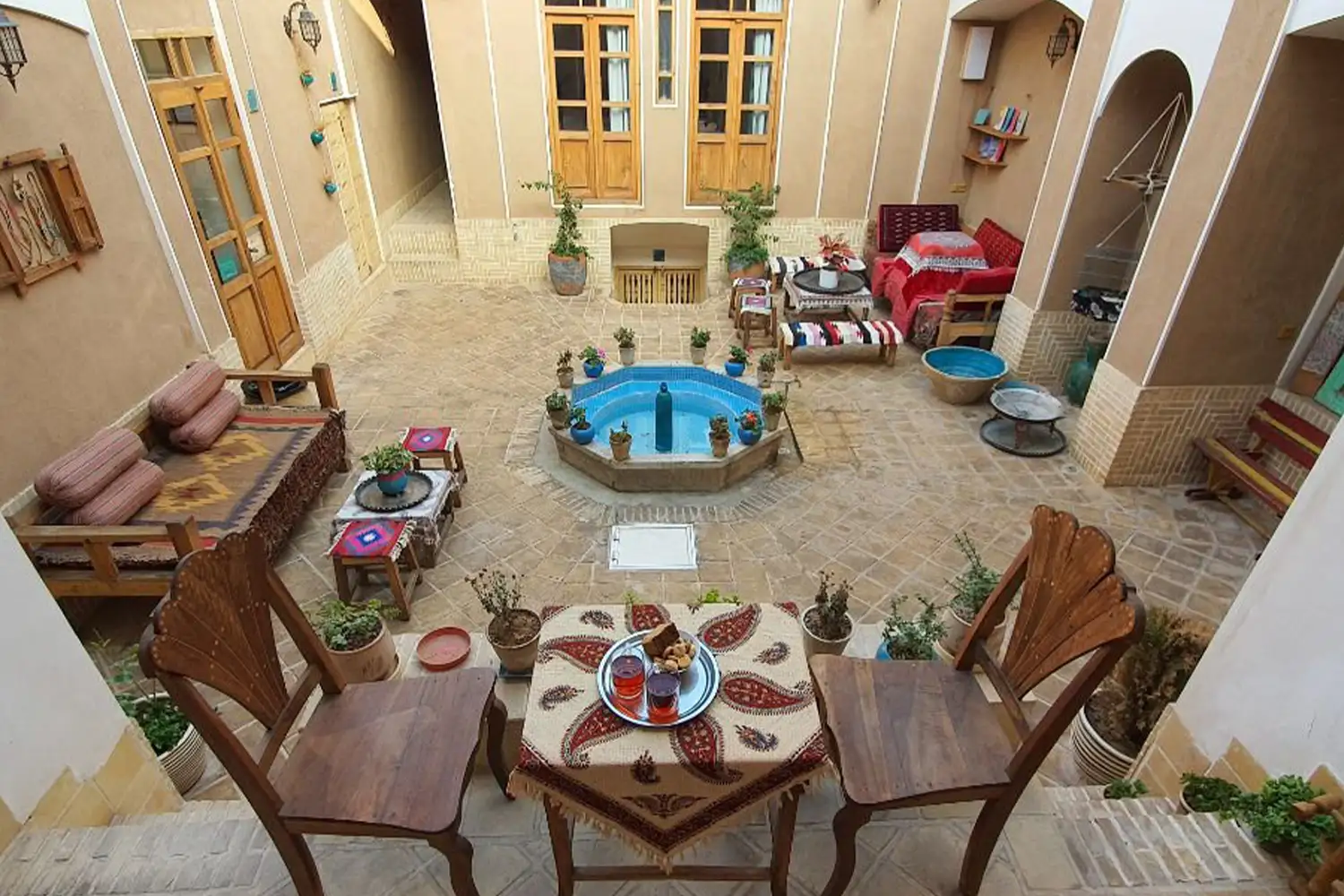 Saray Sayeh Eco Lodge – Perfect for international visitors