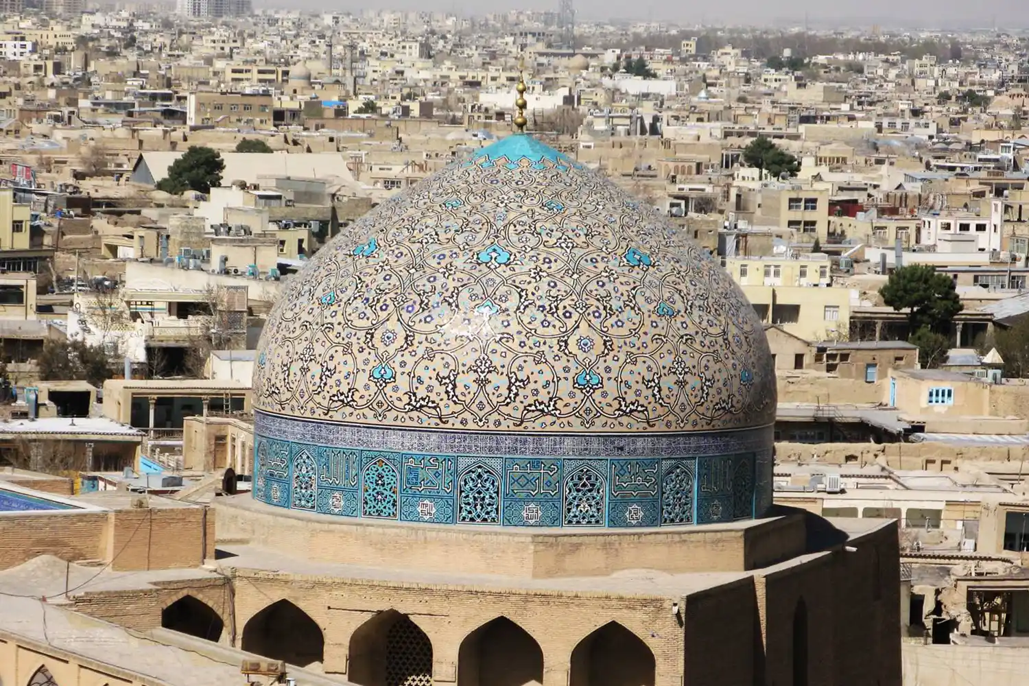 Sheikh Lotfollah Mosque — One of the most beautiful Islamic buildings in Iran.
