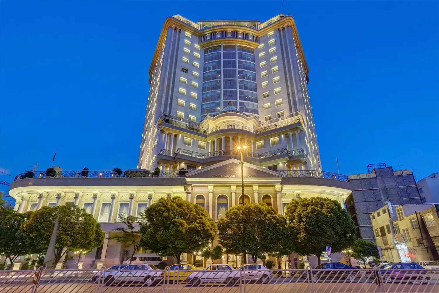 Ghasr Talaee (Golden Palace Hotel) — One of the tallest 5-star hotels in Iran