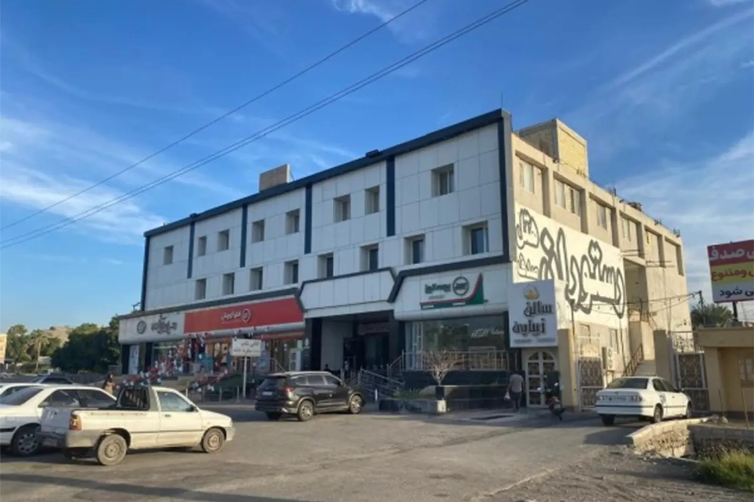 Sadaf Hotel: Budget-friendly with good access.