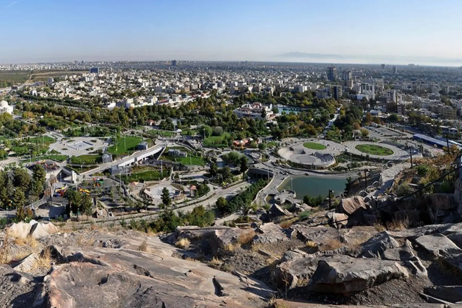 Kooh Sangi Park — Popular for walking and city views.